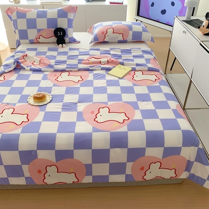 91家纺网 家纺一手货源 找家纺 （总）顾里 2023新款牛奶针织棉夏被