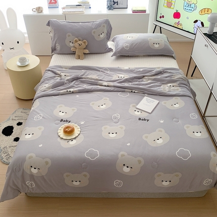 91家纺网 家纺一手货源 找家纺 （总）顾里 2023新款牛奶针织棉夏被