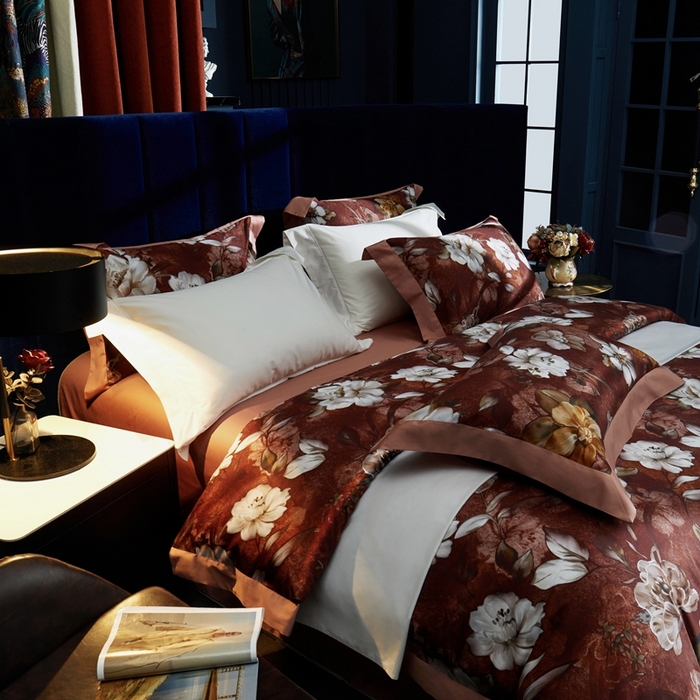 91家纺网 家纺一手货源 找家纺 缔缦  2023新款100s长绒棉数码印花拼角款四件套系列-伊鲁特花园 伊鲁特花园 胭脂红