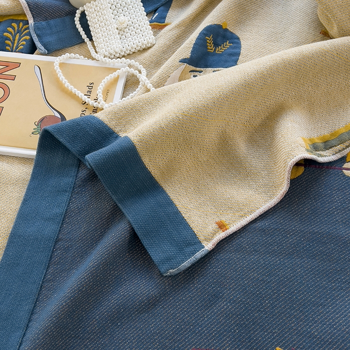 91家纺网 家纺一手货源 找家纺 棠薇四层全棉宽边一体纱布盖毯夏被夏凉被空调被床单床盖 皇家卫兵