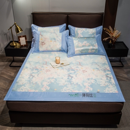 91家纺网 家纺一手货源 找家纺 全季家居2023年新款A类抗菌数码印花花卉系列冰丝席 樱花蓝