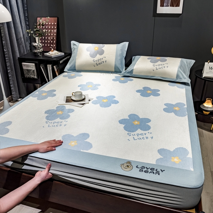 91家纺网 家纺一手货源 找家纺 全季家居 2023新款A类数码印花冰藤席三件套床笠款 床笠款-幸运花