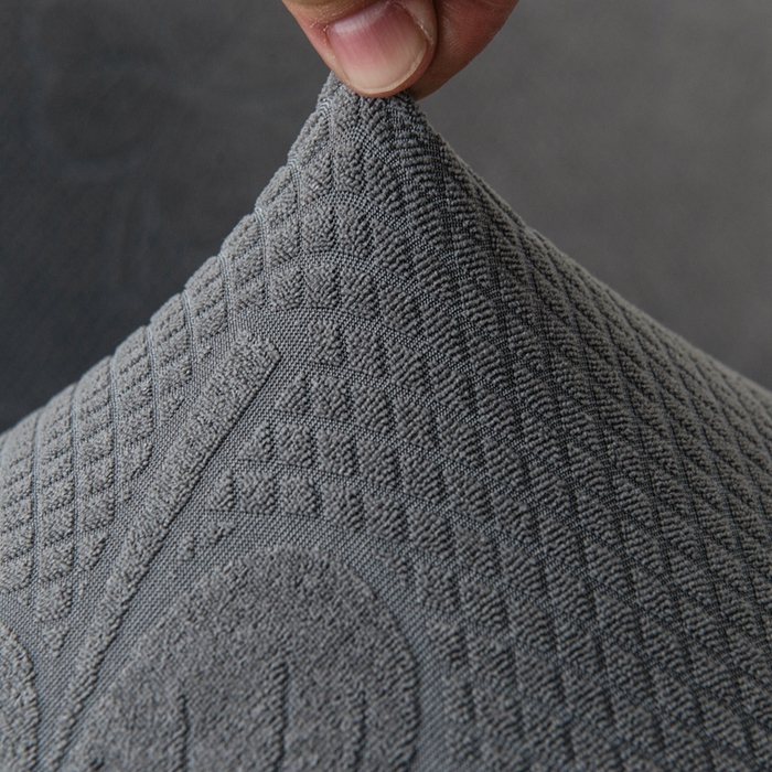 91家纺网 家纺一手货源 找家纺 千彤沙发垫 2023新款提花三叶草沙发笠 深灰