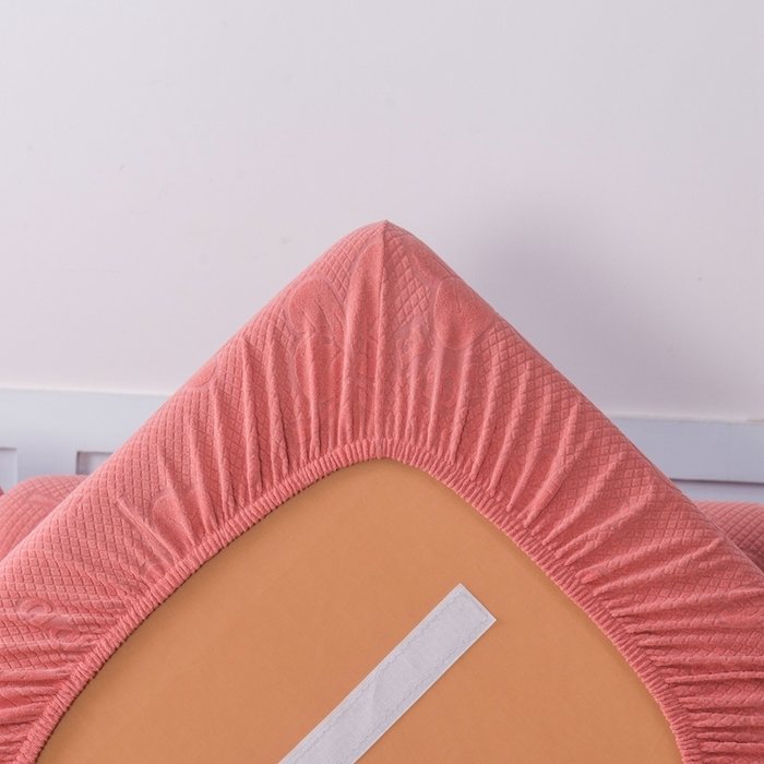 91家纺网 家纺一手货源 找家纺 千彤沙发垫 2023新款提花三叶草沙发笠 豆沙