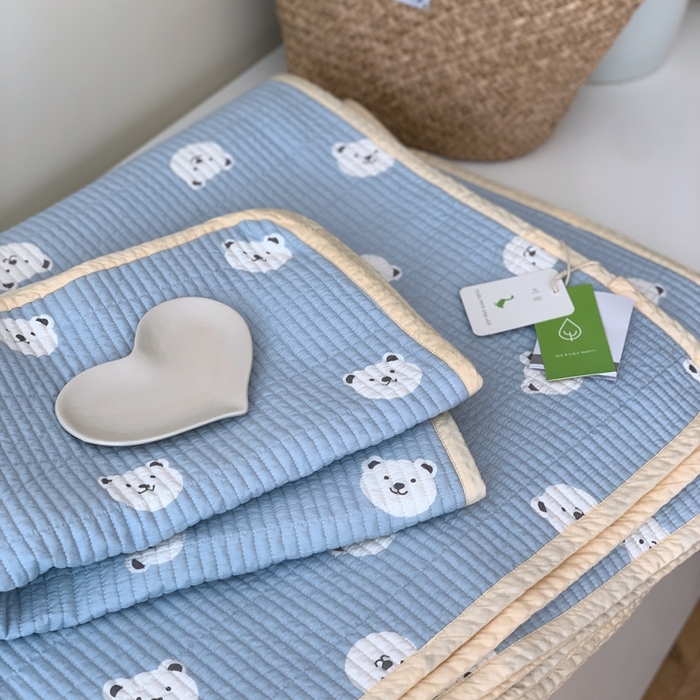 91家纺网 家纺一手货源 找家纺 汇庭2023新款大鹅水洗棉220*240床盖三件套 嘟嘟熊庄园