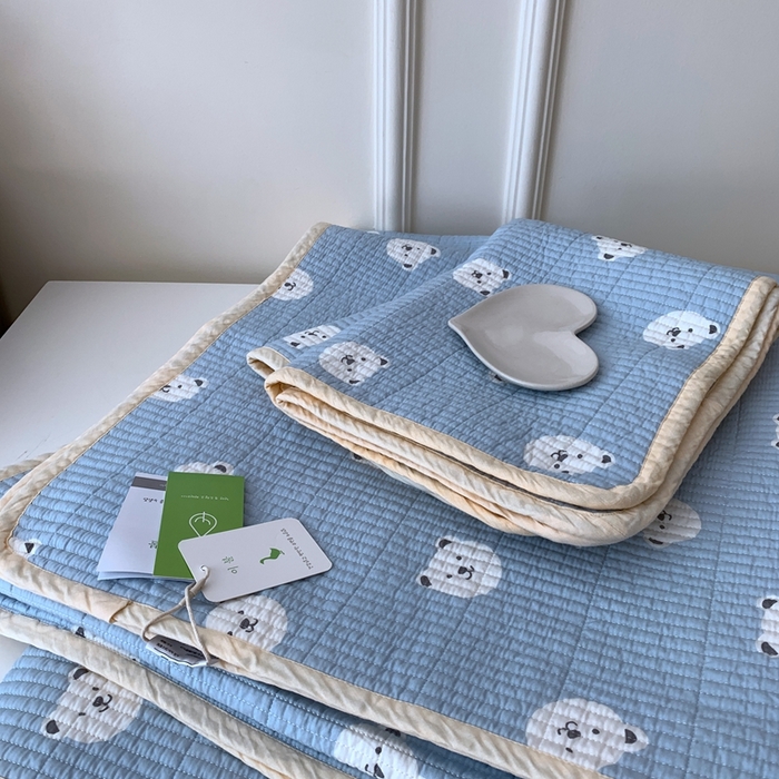 91家纺网 家纺一手货源 找家纺 汇庭2023新款大鹅水洗棉220*240床盖三件套 嘟嘟熊庄园