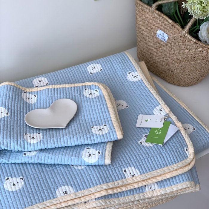 91家纺网 家纺一手货源 找家纺 汇庭2023新款大鹅水洗棉220*240床盖三件套 嘟嘟熊庄园