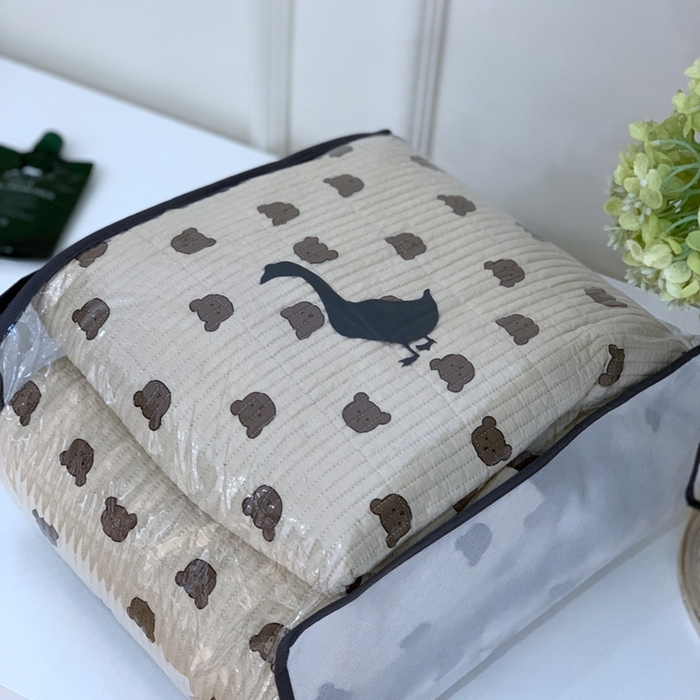 91家纺网 家纺一手货源 找家纺 汇庭2023新款大鹅水洗棉220*240床盖三件套 朵朵熊庄园