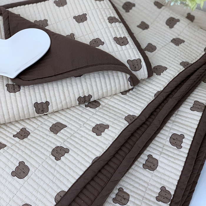 91家纺网 家纺一手货源 找家纺 汇庭2023新款大鹅水洗棉220*240床盖三件套 朵朵熊庄园