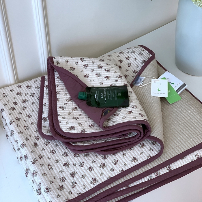 91家纺网 家纺一手货源 找家纺 汇庭2023新款大鹅水洗棉220*240床盖三件套 卡诺琳