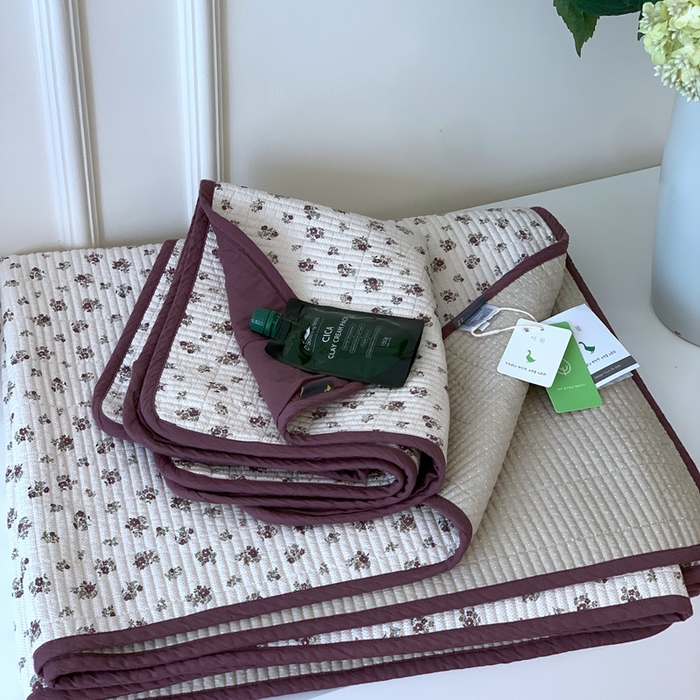 91家纺网 家纺一手货源 找家纺 汇庭2023新款大鹅水洗棉220*240床盖三件套 卡诺琳