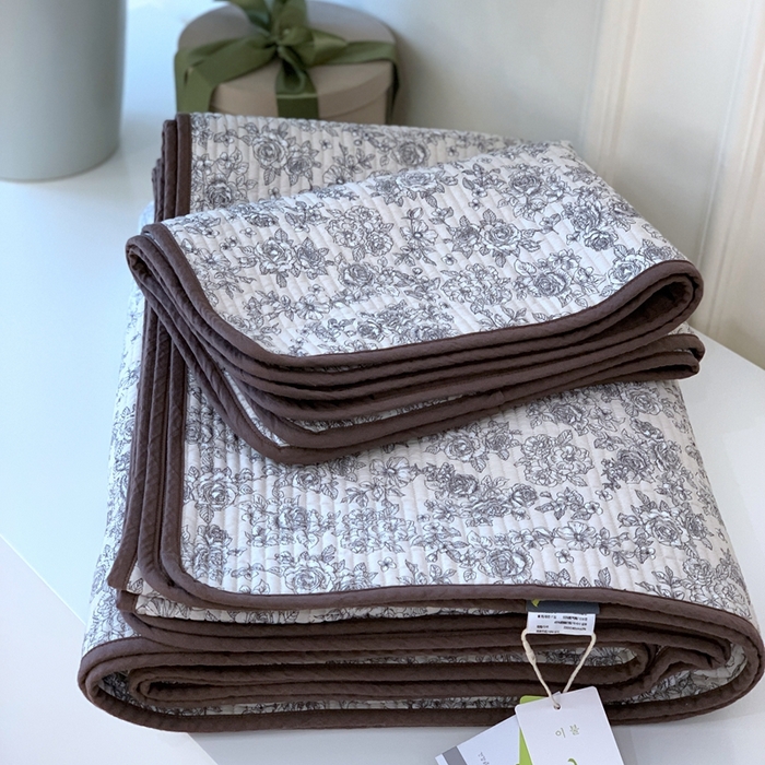 91家纺网 家纺一手货源 找家纺 汇庭2023新款大鹅水洗棉220*240床盖三件套 莉莉安