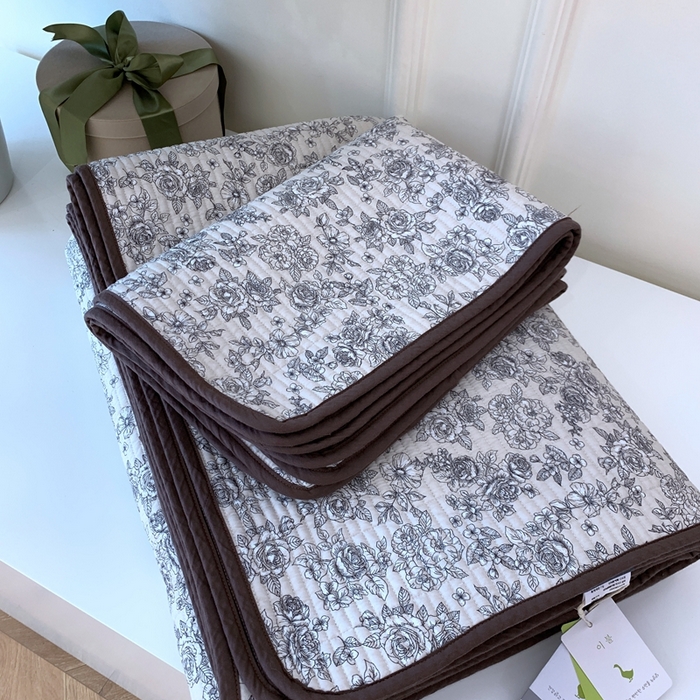 91家纺网 家纺一手货源 找家纺 汇庭2023新款大鹅水洗棉220*240床盖三件套 莉莉安