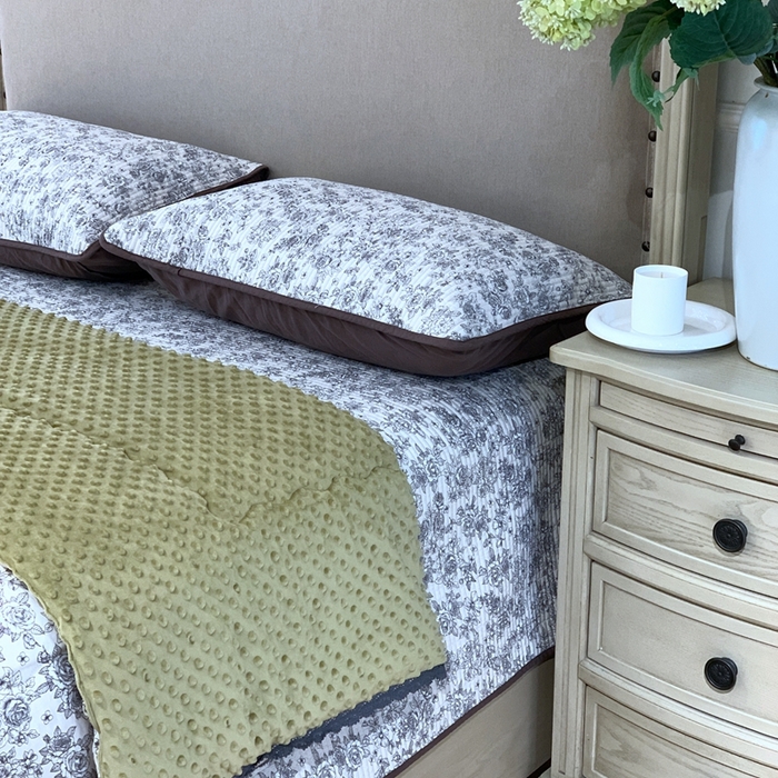 91家纺网 家纺一手货源 找家纺 汇庭2023新款大鹅水洗棉220*240床盖三件套 莉莉安