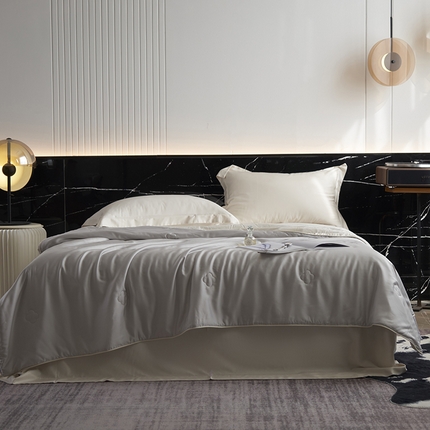 91家纺网 家纺一手货源 找家纺 巴宝路2025款竹纤维天竹夏被 罗马灰