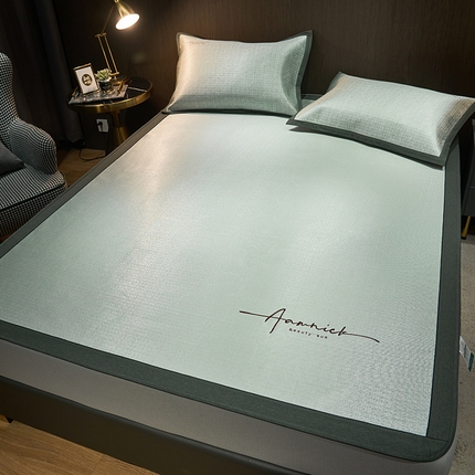 全季家居 2023新款纯色英文刺绣肌理纹冰丝凉席 魔法绿