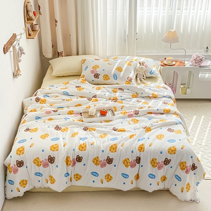 91家纺网 家纺一手货源 找家纺 莱宁被业 2023新款A类针织棉夏被印花夏被夏凉被被子被芯 奶酪熊