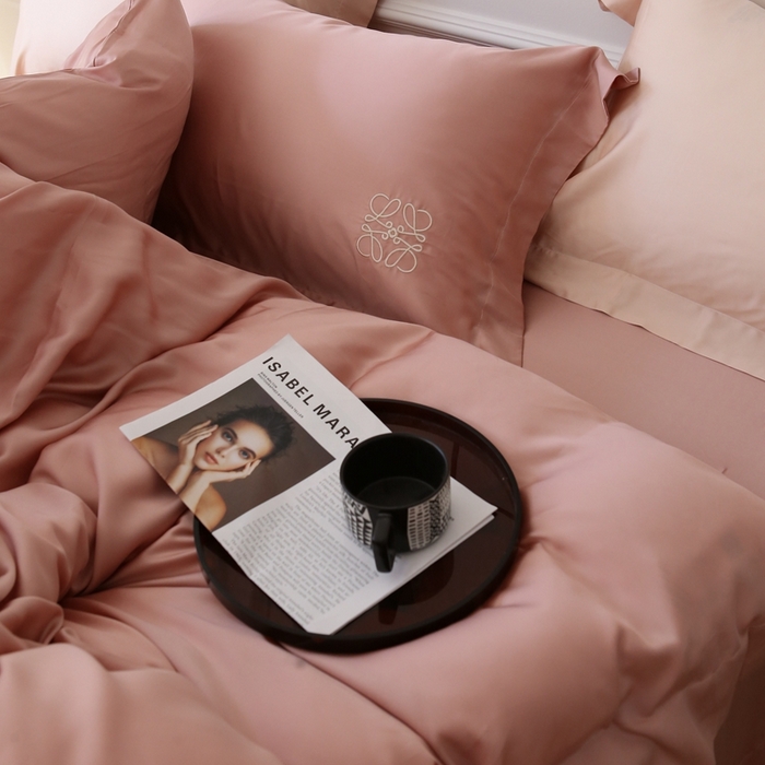 91家纺网 家纺一手货源 找家纺 （总）榻尚家居 2023新款80纯色天丝简约绣花四件套-清欢