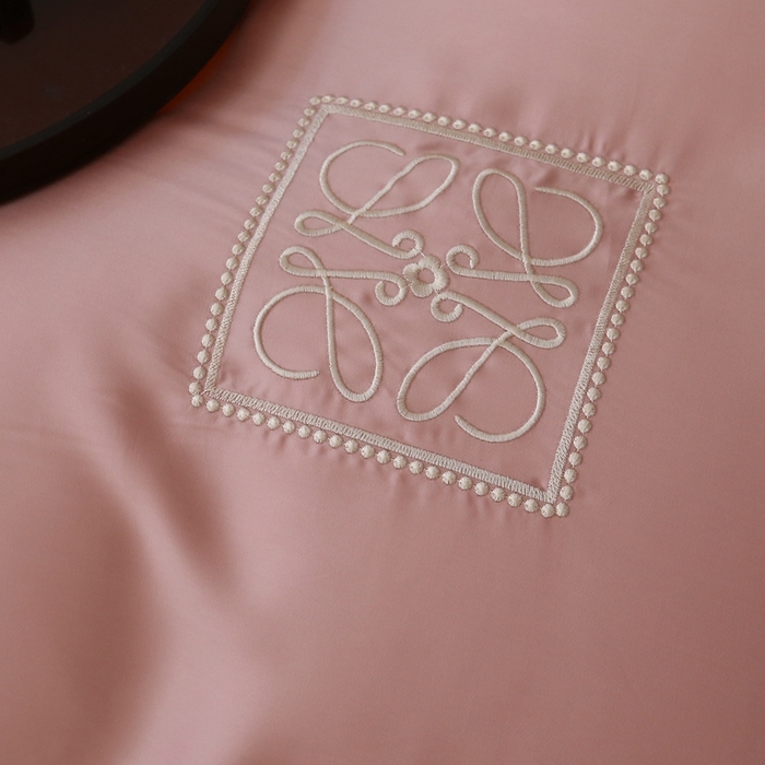 91家纺网 家纺一手货源 找家纺 （总）榻尚家居 2023新款80纯色天丝简约绣花四件套-清欢