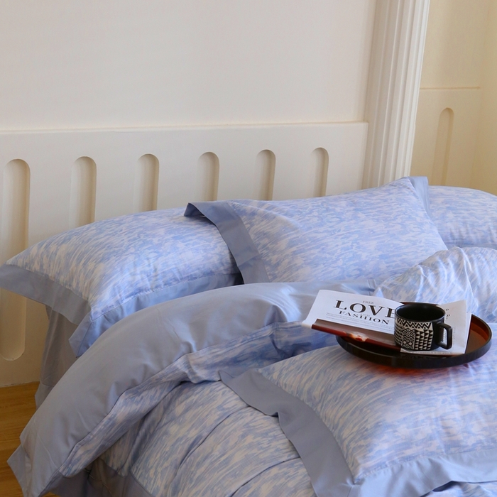 91家纺网 家纺一手货源 找家纺 榻尚家居 2023新款数码印花纯棉贡缎长绒棉拼接款工艺四件套 涟漪绿