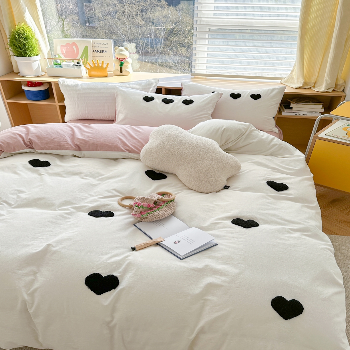 91家纺网 家纺一手货源 找家纺 柚子 2023新款全棉水洗棉刺绣套件 水洗棉-黑爱心