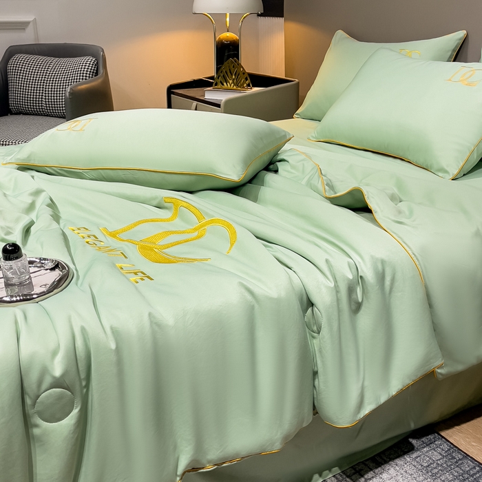 91家纺网 家纺一手货源 找家纺 创优 2025新款水洗真丝滚边夏被四件套 抹茶绿