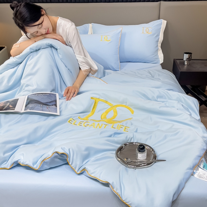 91家纺网 家纺一手货源 找家纺 创优 2025新款水洗真丝滚边夏被四件套 天空蓝