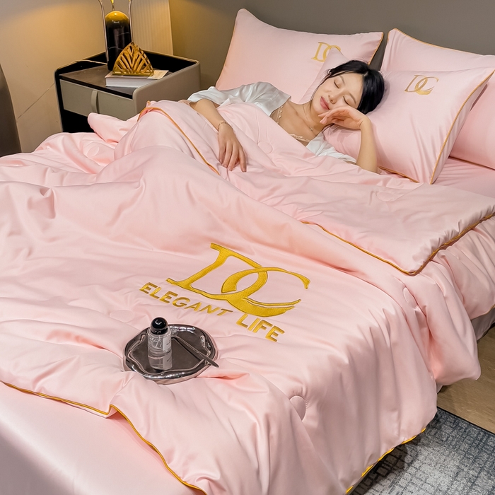 91家纺网 家纺一手货源 找家纺 创优 2025新款水洗真丝滚边夏被四件套 樱棠粉