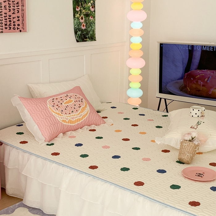 91家纺网 家纺一手货源 找家纺 昔可家纺 2023新款双层雪纺纱乳胶床裙 彩色波点