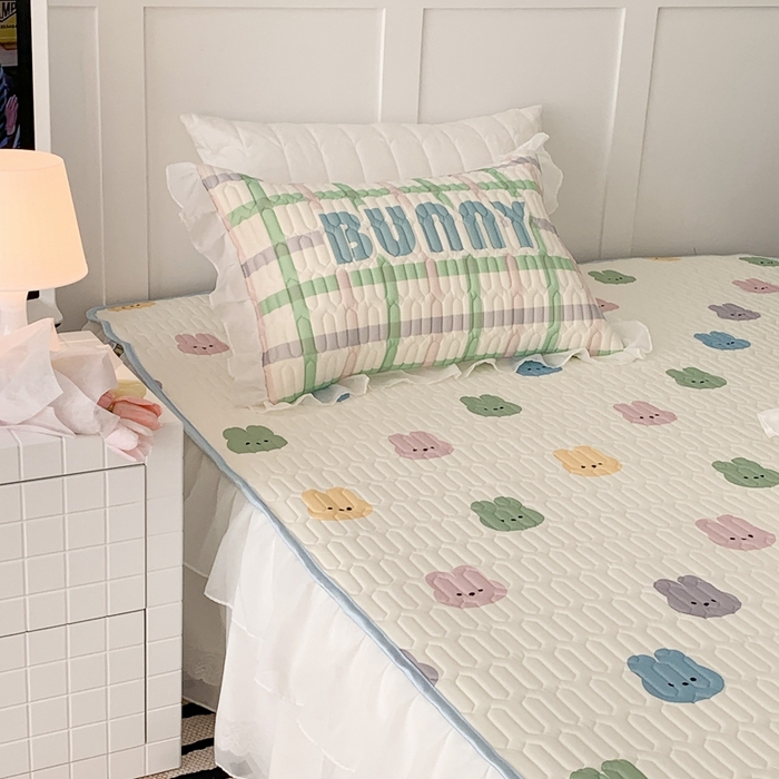 91家纺网 家纺一手货源 找家纺 昔可家纺 2023新款双层雪纺纱乳胶床裙 彩色小兔