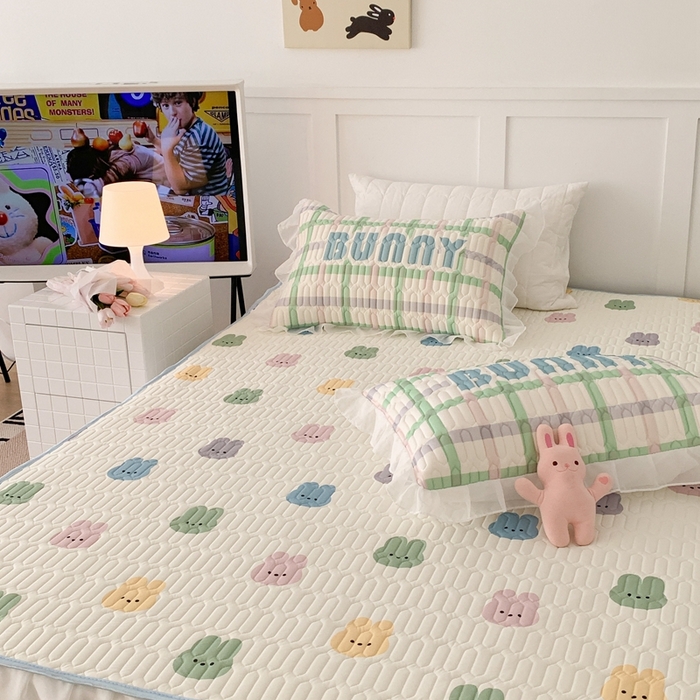 91家纺网 家纺一手货源 找家纺 昔可家纺 2023新款双层雪纺纱乳胶床裙 彩色小兔