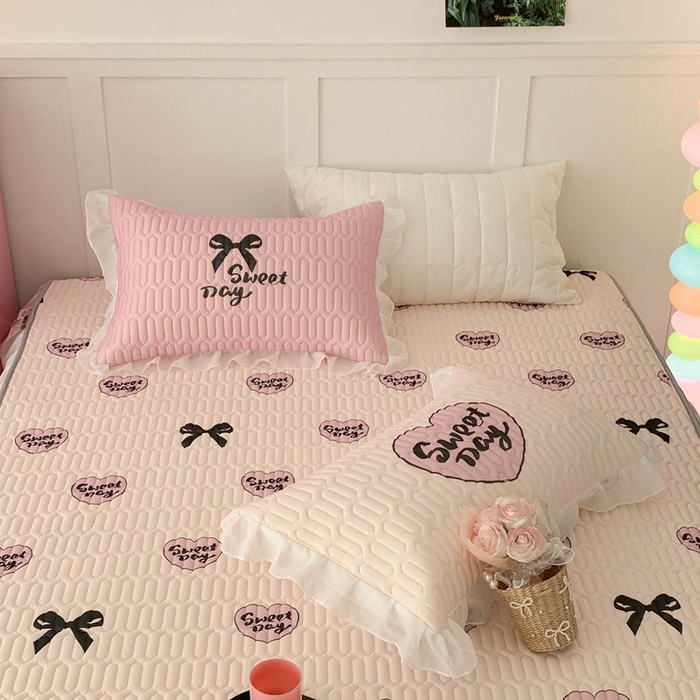 91家纺网 家纺一手货源 找家纺 昔可家纺 2023新款双层雪纺纱乳胶床裙 黑粉芭蕾少女心