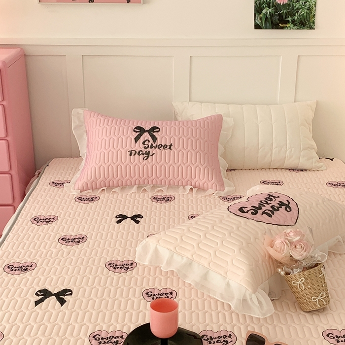 91家纺网 家纺一手货源 找家纺 昔可家纺 2023新款双层雪纺纱乳胶床裙 黑粉芭蕾少女心