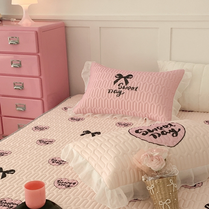 91家纺网 家纺一手货源 找家纺 昔可家纺 2023新款双层雪纺纱乳胶床裙 黑粉芭蕾少女心