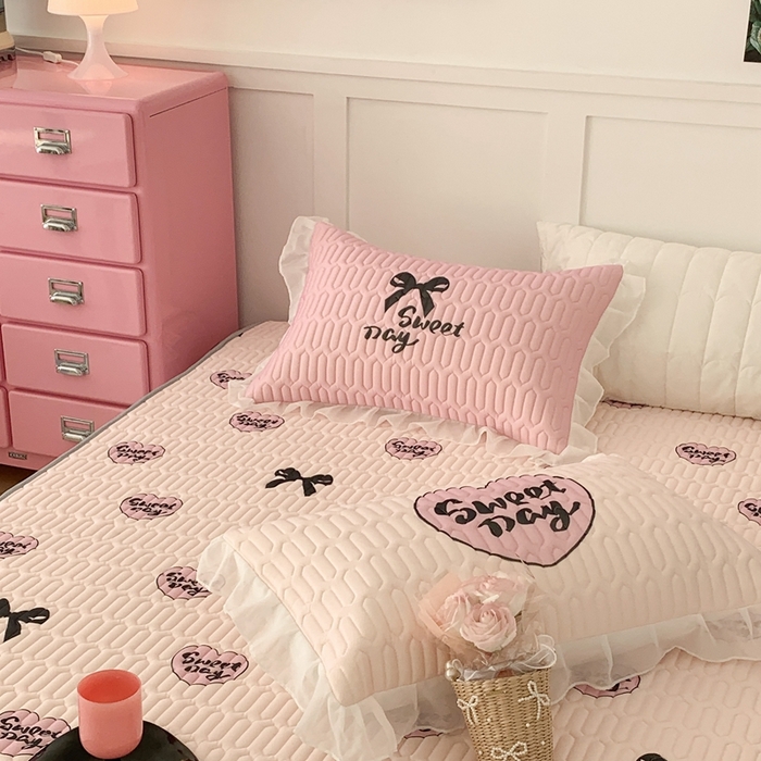 91家纺网 家纺一手货源 找家纺 昔可家纺 2023新款双层雪纺纱乳胶床裙 黑粉芭蕾少女心