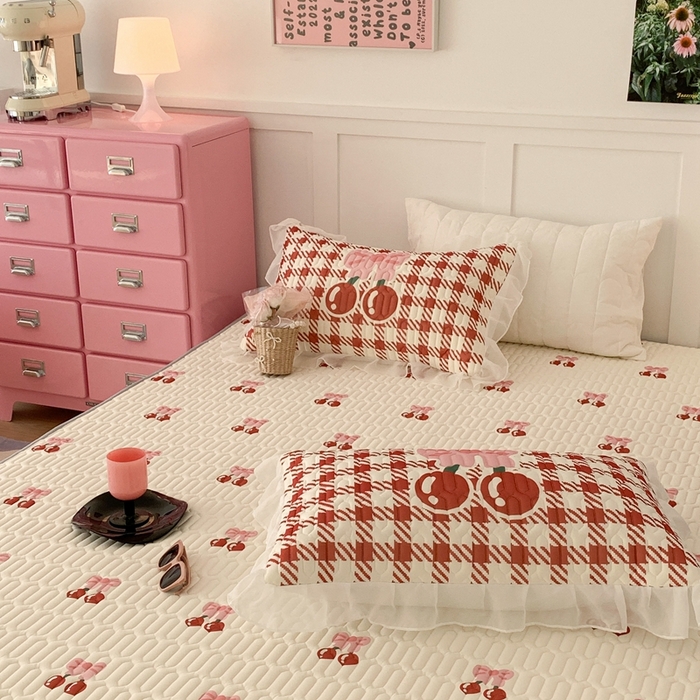 91家纺网 家纺一手货源 找家纺 昔可家纺 2023新款双层雪纺纱乳胶床裙 一口樱桃甜