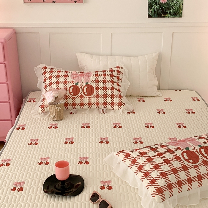 91家纺网 家纺一手货源 找家纺 昔可家纺 2023新款双层雪纺纱乳胶床裙 一口樱桃甜