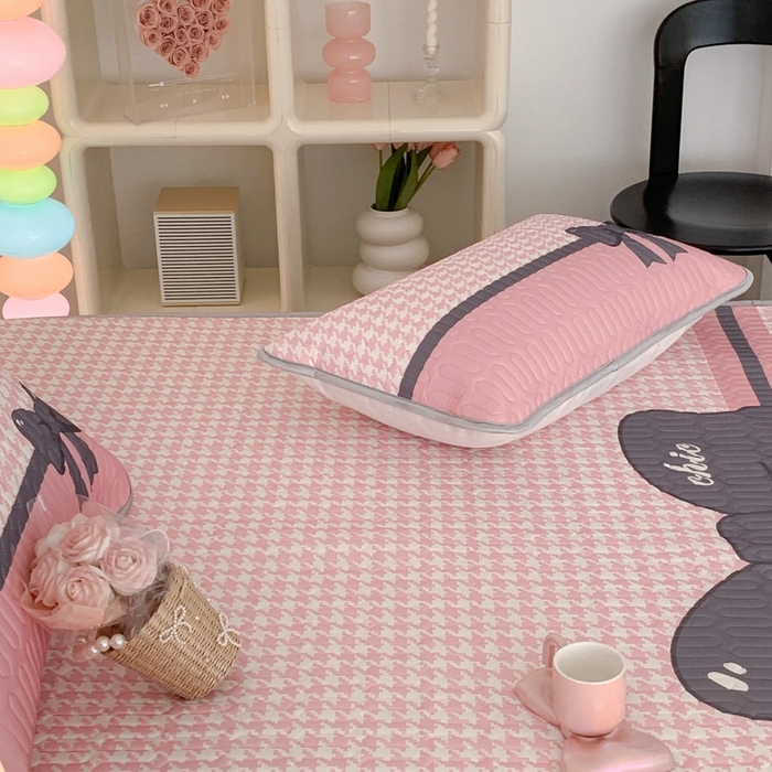 91家纺网 家纺一手货源 找家纺 昔可 2023新款床笠款乳胶凉席 粉粉千鸟格