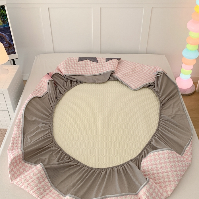 91家纺网 家纺一手货源 找家纺 昔可 2023新款床笠款乳胶凉席 粉粉千鸟格