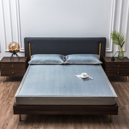 91家纺网 家纺一手货源 找家纺 （总）1800D提花冰丝凉席床席款三件套