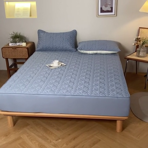 91家纺网 家纺一手货源 找家纺 鑫钰 2023新款A类母婴级大豆夹棉床笠 圆梦-湖蓝