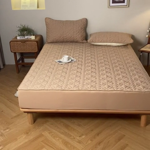 91家纺网 家纺一手货源 找家纺 鑫钰 2023新款A类母婴级大豆夹棉床笠 圆梦-卡其