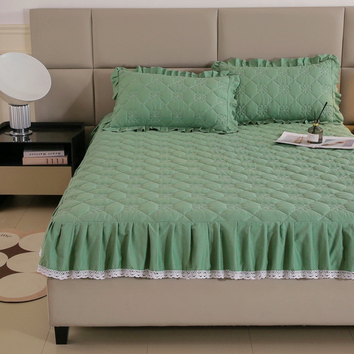 91家纺网 家纺一手货源 找家纺 情煊家纺2023新款全棉夹棉纯色花边床笠 浅绿