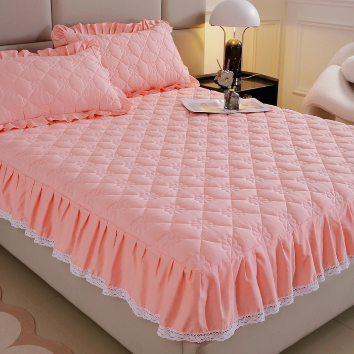 91家纺网 家纺一手货源 找家纺 情煊家纺2023新款全棉夹棉纯色花边床笠 粉玉