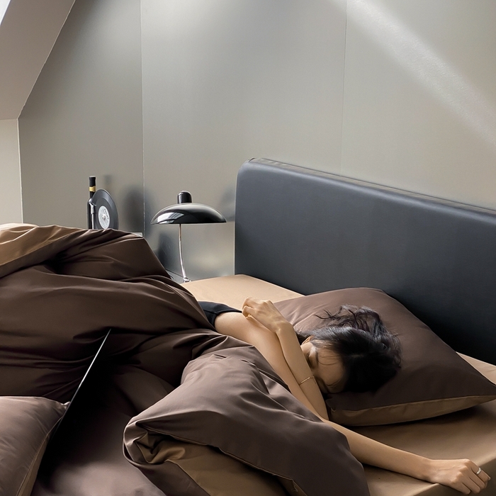 91家纺网 家纺一手货源 找家纺 梦享生活家居 2023新款100支长绒棉贡缎双拼四件套 摩卡棕