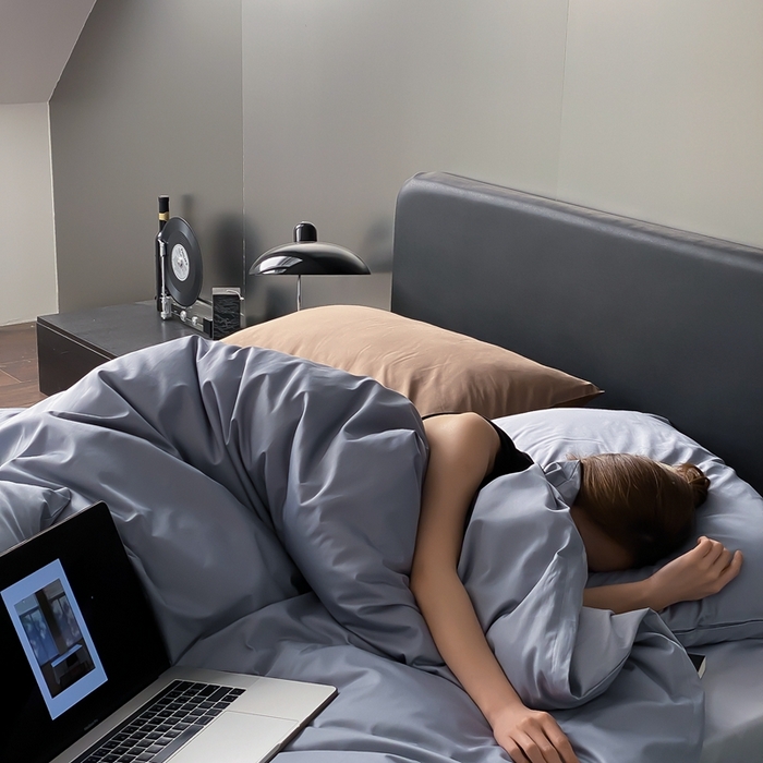 91家纺网 家纺一手货源 找家纺 梦享生活家居 2023新款100支长绒棉贡缎双拼四件套 神秘蓝