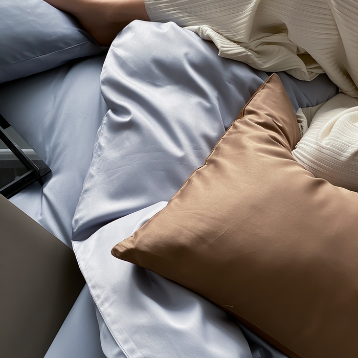 91家纺网 家纺一手货源 找家纺 梦享生活家居 2023新款100支长绒棉贡缎双拼四件套 神秘蓝