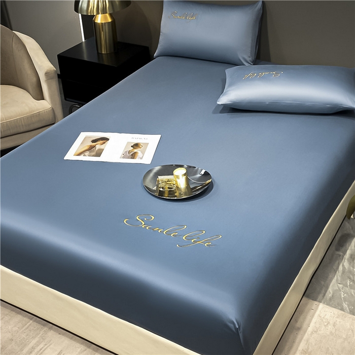 91家纺网 家纺一手货源 找家纺 古吉梦2024新款S刺绣A类抗菌防螨-冰丝床笠三件套 S刺绣-宾利蓝