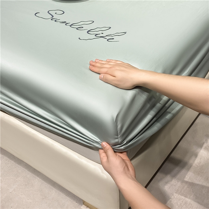 91家纺网 家纺一手货源 找家纺 古吉梦2024新款S刺绣A类抗菌防螨-冰丝床笠三件套 S刺绣-梵星蓝