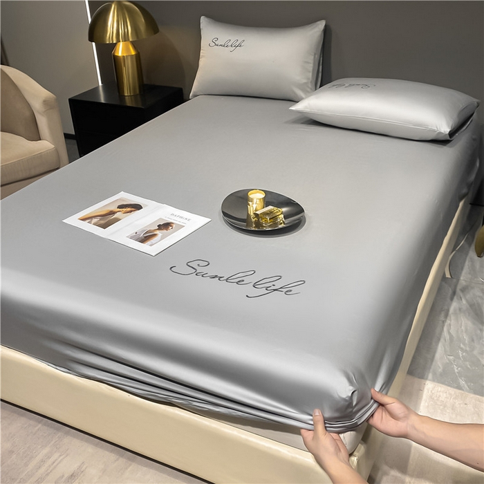 91家纺网 家纺一手货源 找家纺 古吉梦2024新款S刺绣A类抗菌防螨-冰丝床笠三件套 S刺绣-浅灰